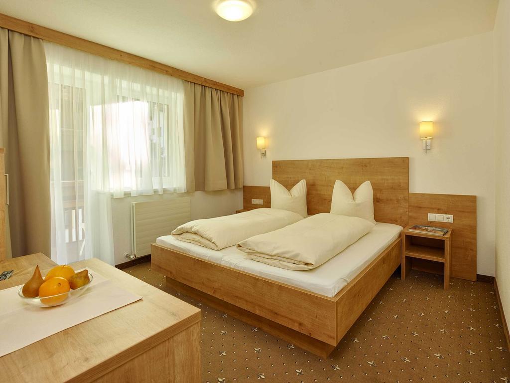 Appartement Gaestehaus Bergkristall Sölden Habitación foto